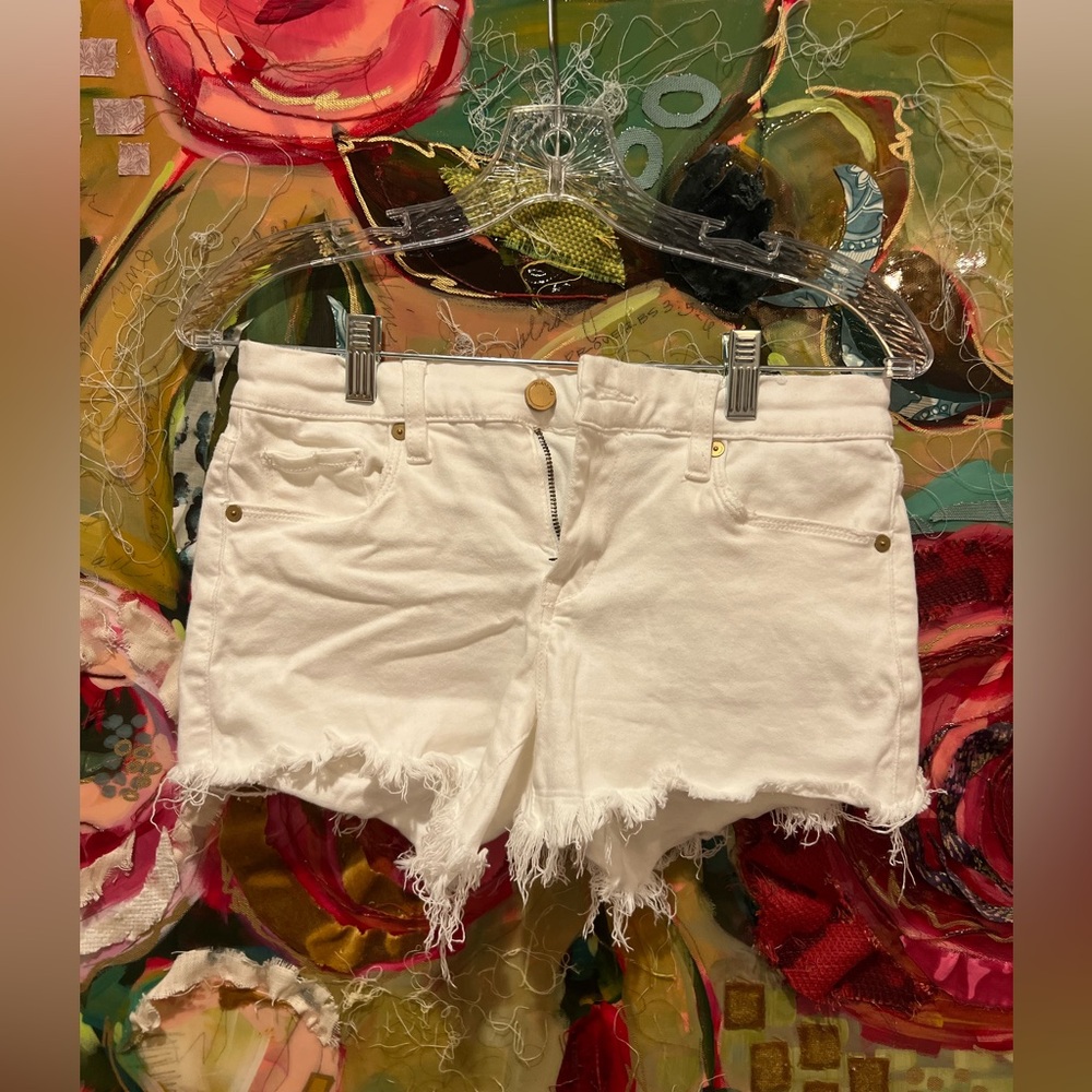 BLANKNYC Little Queenie White Cut-Off Jean Shorts